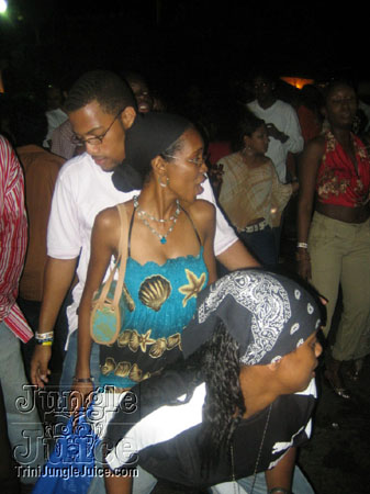uwi_2006-64
