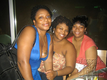we_havin_ah_ball-70