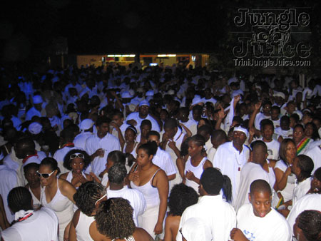 whiteout11-038