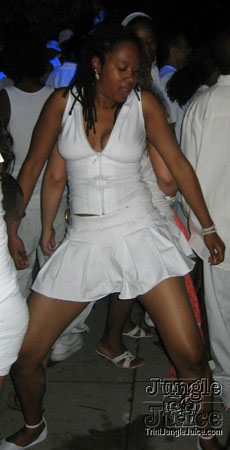 whiteout11-051