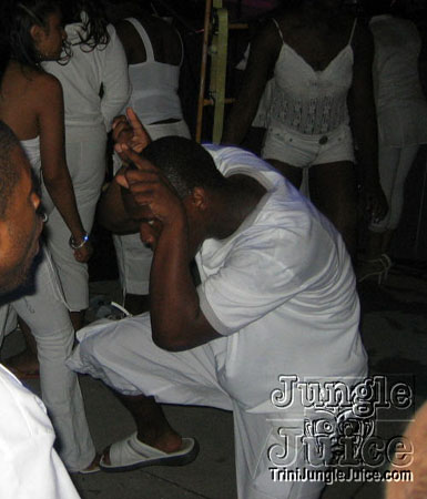 whiteout11-053