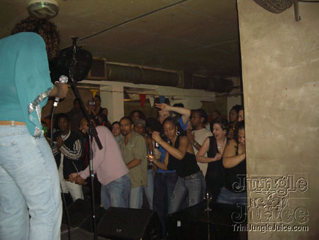 yoyo_feb_2006-24