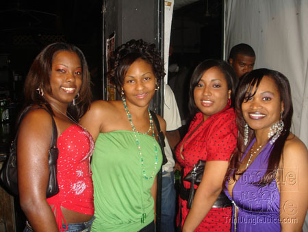 3some_apr07-19