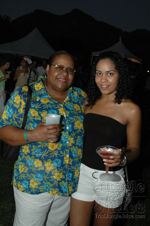 beach_house_carnival_2007-093