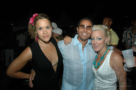 beach_house_carnival_2007-102