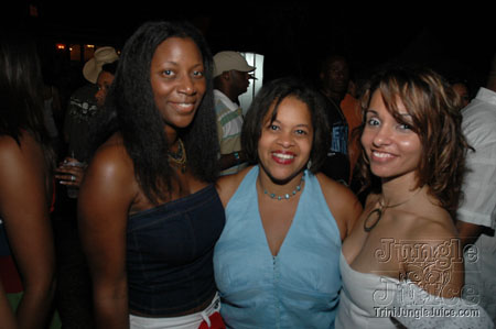 beach_house_carnival_2007-105