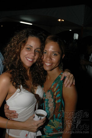 beach_house_carnival_2007-133
