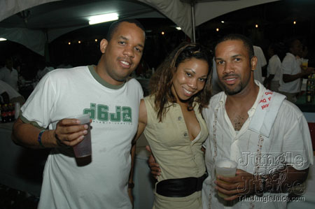 beach_house_carnival_2007-157