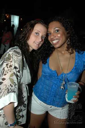beach_house_carnival_2007-159