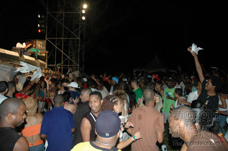 beach_house_carnival_2007-168
