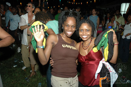 beach_house_carnival_2007-172