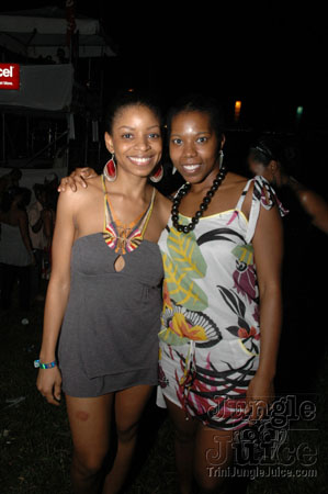 beach_house_carnival_2007-184