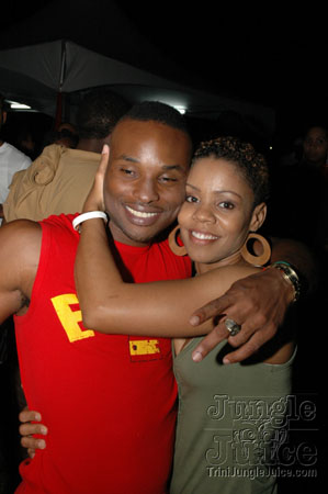 beach_house_carnival_2007-187