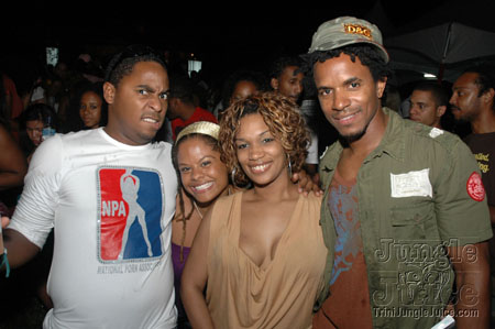 beach_house_carnival_2007-188