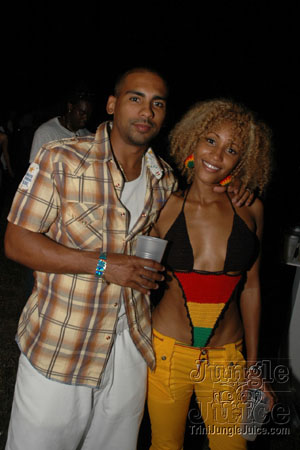 beach_house_carnival_2007-194