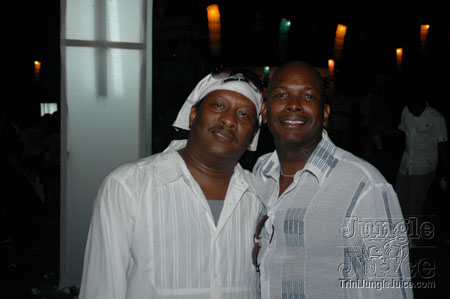 beach_house_carnival_2007-197