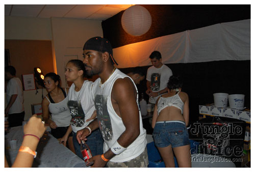 blackwhite_2007-044