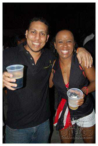 blackwhite_2007-074