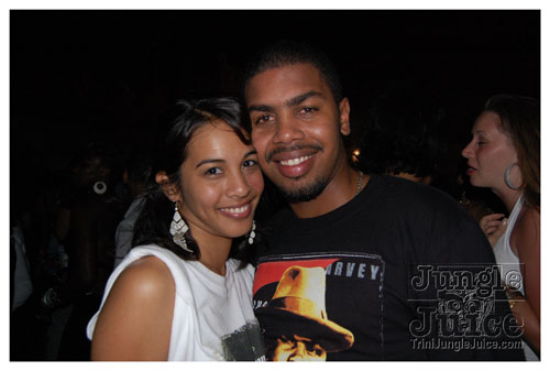 blackwhite_2007-078
