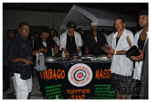 blackwhite_2007-082