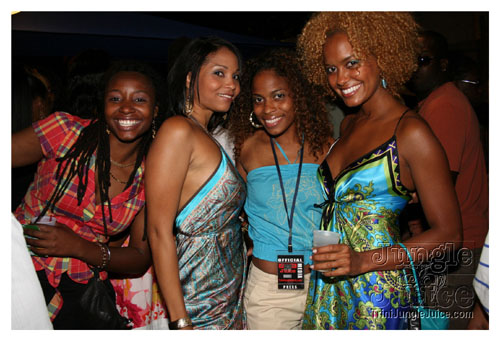 blue_safari-118
