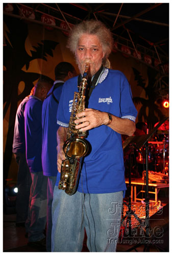 broward_carnival_2007_pt2-256