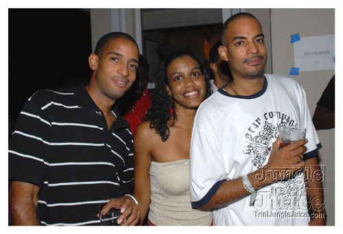 dv8_2007-025