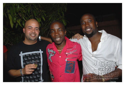 dv8_2007-046