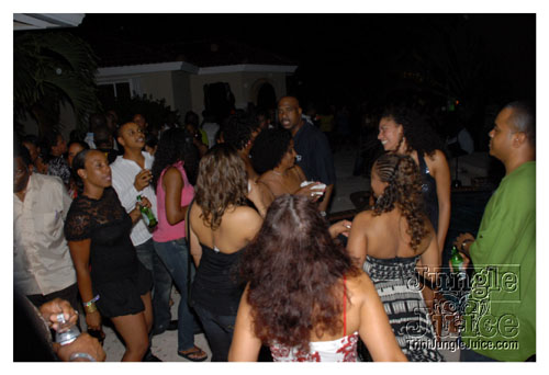 dv8_2007-048