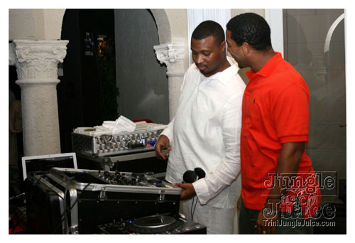 dv8_2007-063