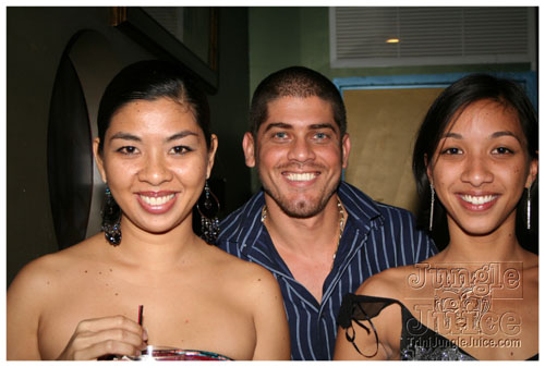 friends_dec07-032