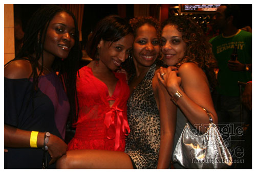 friends_dec07-101