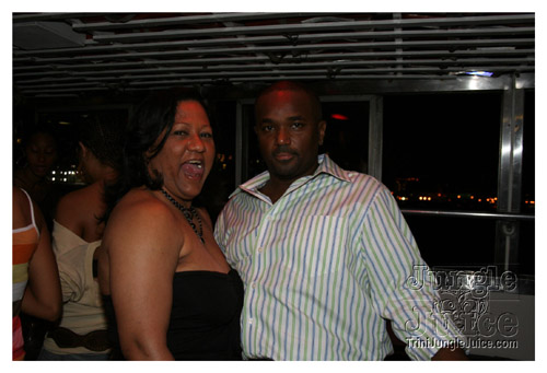 fun_guyz_boatride_2007_ny-013