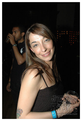 incognito_2007-007