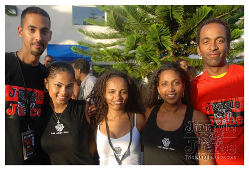 intl_flag_night_2007-149