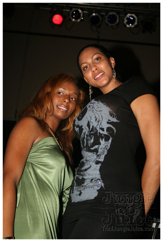 naked_aug07-058
