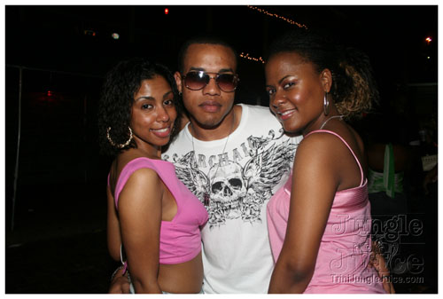 naked_aug07-072
