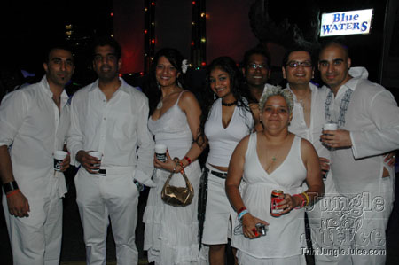 pose_2007-60