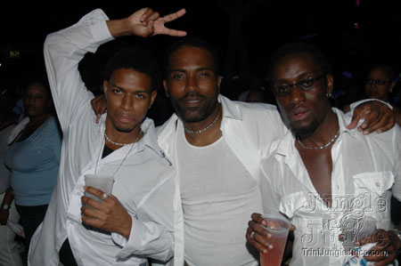 pose_2007-63