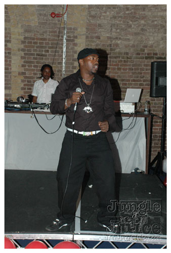 red_aug07-085