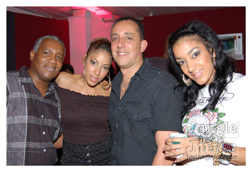red_ews_oct07-065