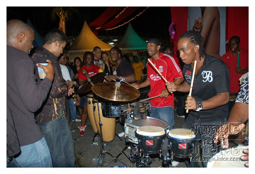 red_ews_oct07-205
