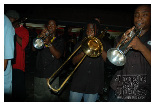 red_ews_oct07-206