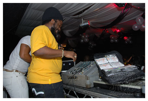 rezzarek_uk_after_party-047