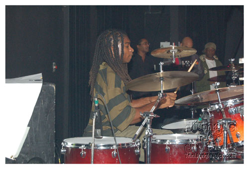 soca_or_die_7-079