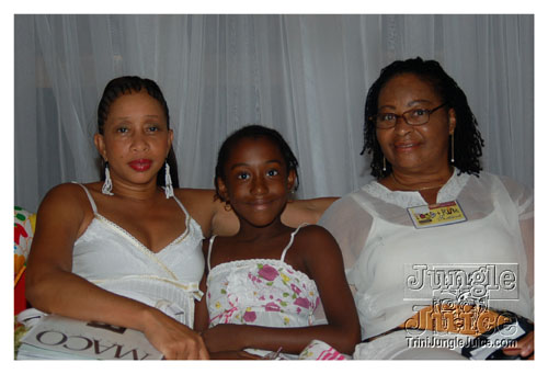 stlucia_food_rum_2007_sun-135