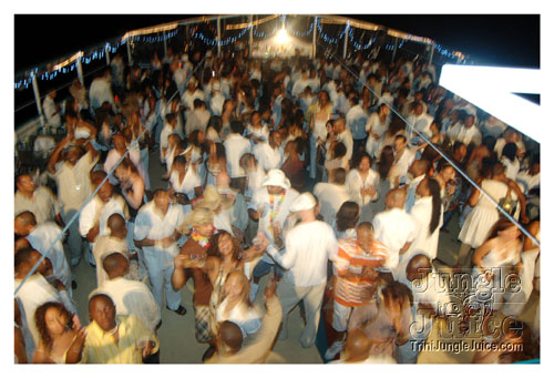 xclusv_creamsicle_2007-086