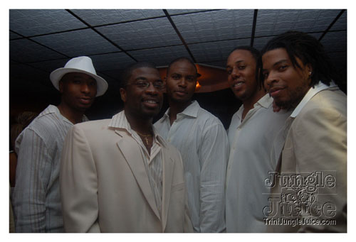 xclusv_creamsicle_2007-101