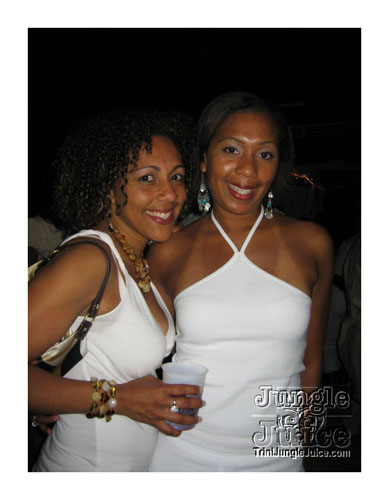 xclusv_creamsicle_2007-105