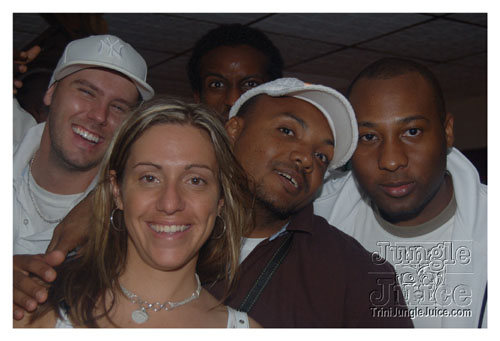 xclusv_creamsicle_2007-144